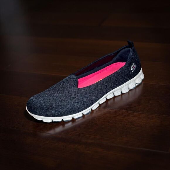 SKECHERS Women's Slip-on EZ Flex Breaktime Navy White Memory Foam Size 6 - Picture 1 of 7